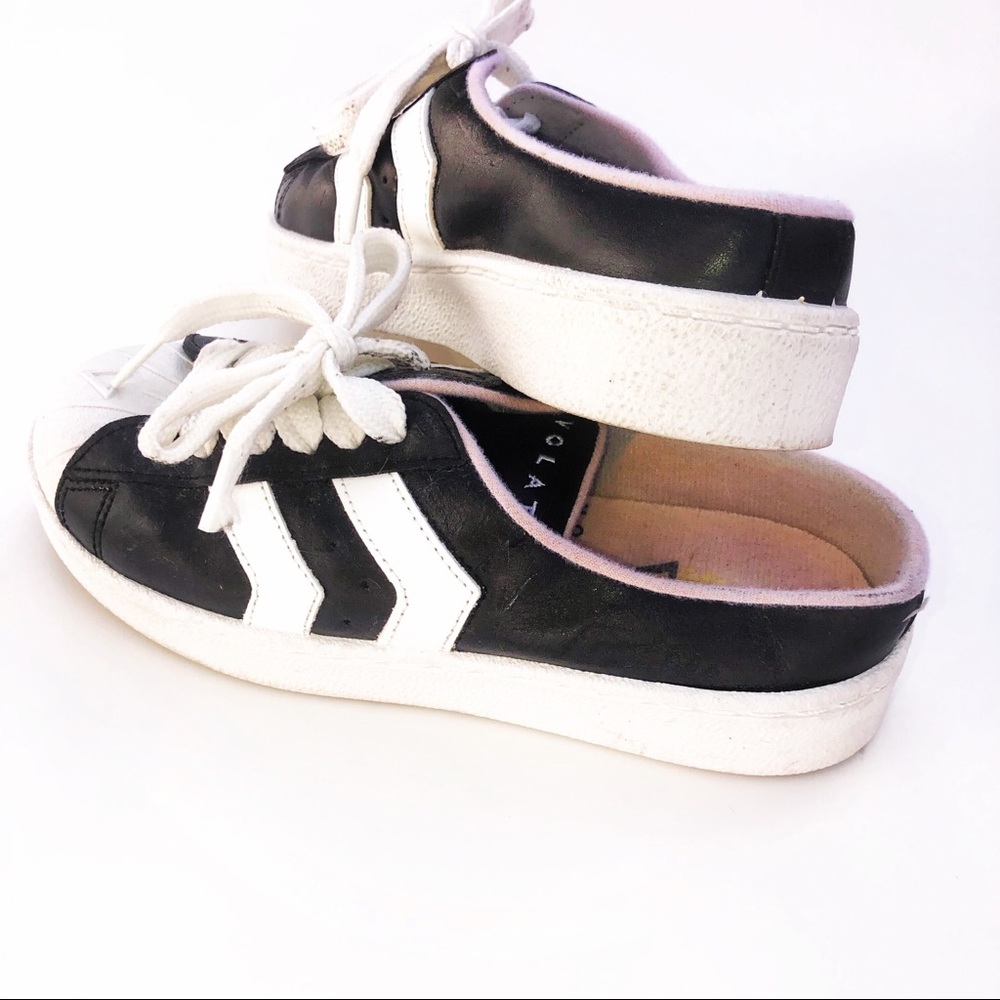 Volatile 90s shoes